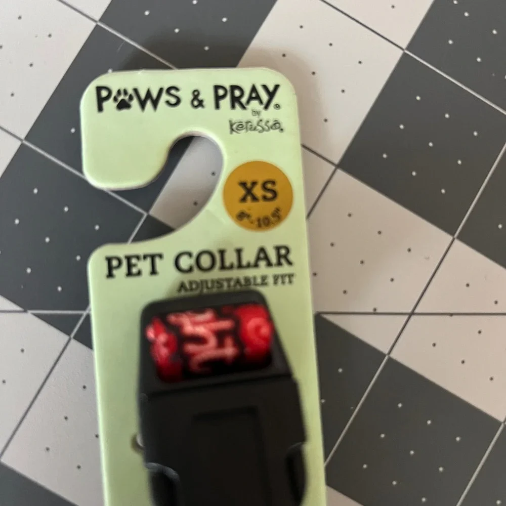 Kerusso Paws & Pray Walk by‎ Faith Pet Collar Adjustable XS NWT Red Bandana